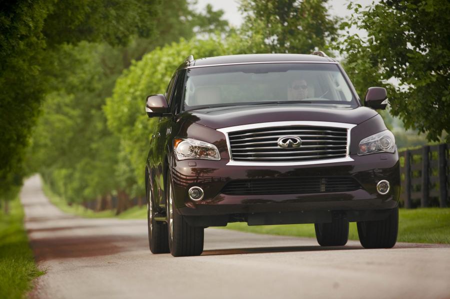  Infiniti QX56 2011 года  (фото 68 из 74)
